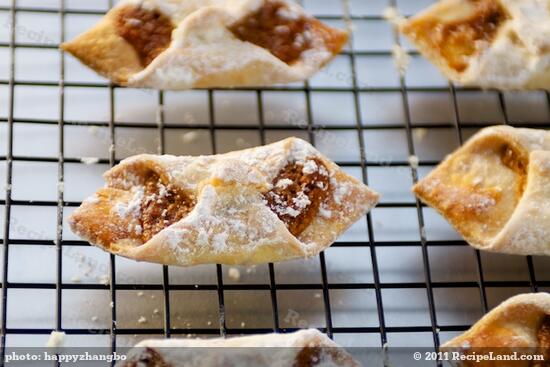 Kifli (Hungarian Walnut Cookies)