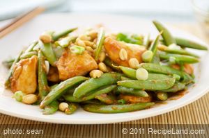 15 Minute Sichuan-Style Chicken with Peanuts