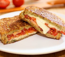 Basil Pesto Caprese Grilled Cheese Sandwich