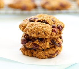 Oatmeal and Dried Cranberry Cookies