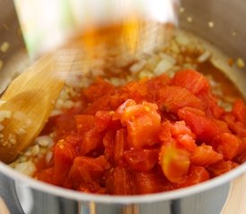 Sopa Azteca (Tortilla Soup)