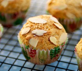 Ricotta Lemon Cupcakes with Almond