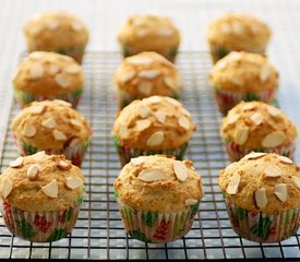 Ricotta Lemon Cupcakes with Almond