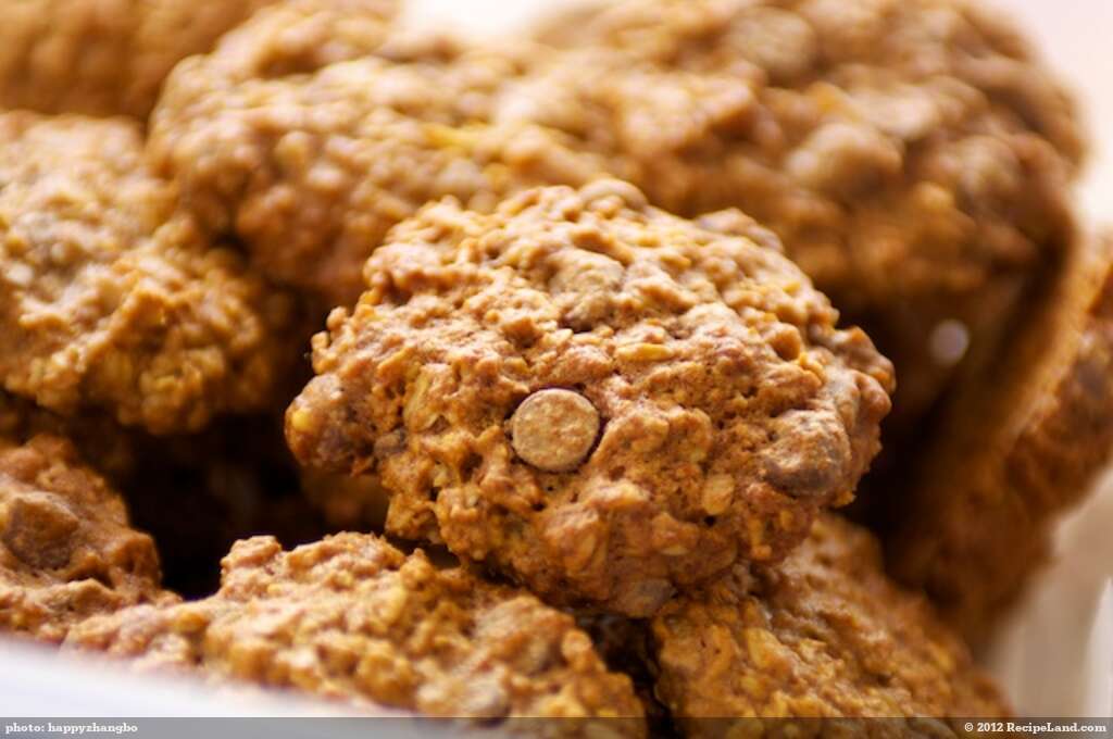 Apple Sauce Oatmeal Chocolate Chip Cookies recipe