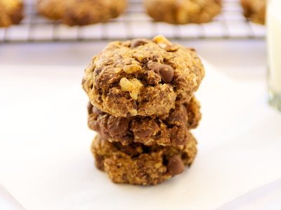 Neiman-Marcus Oatmeal Chocolate Chip Cookies