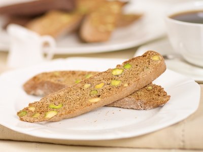 Biscotti with Pistachios and Lemon