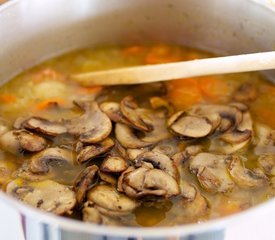 Russian Mushroom and Potato Soup 