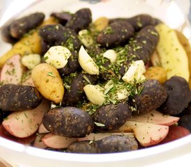 Garlicky Oven Roasted Rosemary Fingerling Potatoes