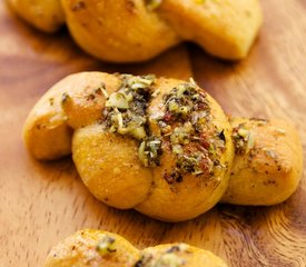 Yummy Garlic Knots