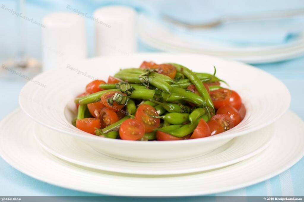 Green Bean And Tomato Salad With Basil Vinaigrette Recipe