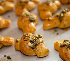 Yummy Garlic Knots