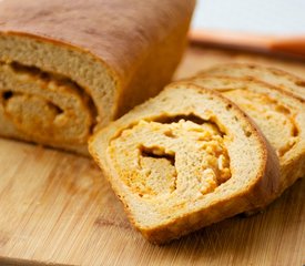 Cheddar and Hot Chili Sauce Swirl Bread