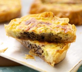 Cheesy Mushroom Phyllo Tartlets 