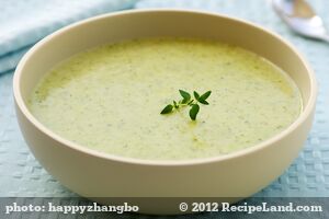 Creme de Brocoli (Cream of Broccoli Soup) recipe
