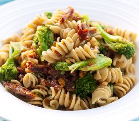 Broccoli and Sun-dried Tomato Pasta Salad with Walnuts