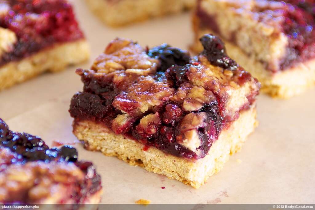 Berry Berry Streusel Bars recipe