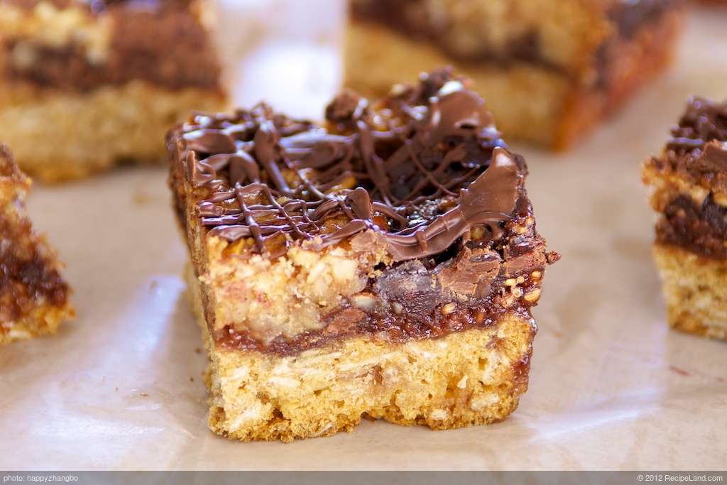 Chocolate Raspberry Streusel Squares recipe