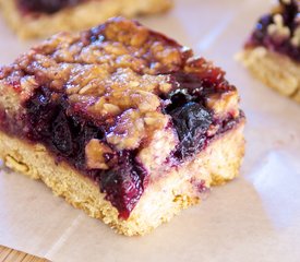 Berry Berry Streusel Bars