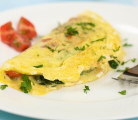 Breakfast Spinach and Tomato Cheese Omelet