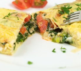 Breakfast Spinach and Tomato Cheese Omelet