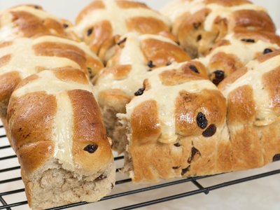 Hot Cross Buns