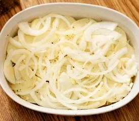 Cheesy Scalloped Potatoes