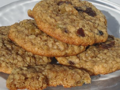 Amazingly Soft Oatmeal Cookies 