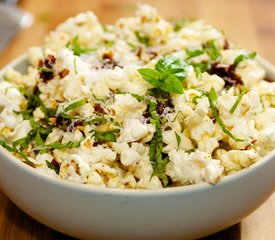 Popcorn with Basil and Sun-Dried Tomatoes