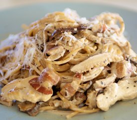 Fettuccine with Shiitake Sauce and Chicken