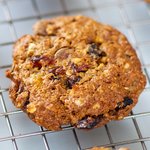 Dried Fruits, Chocolate Chips and Flaxseed Cookies