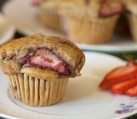 Fresh Strawberry Muffins