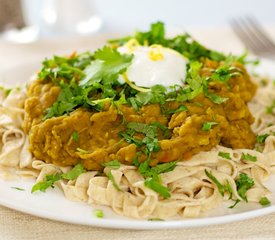 Pasta with Spicy Pea Sauce