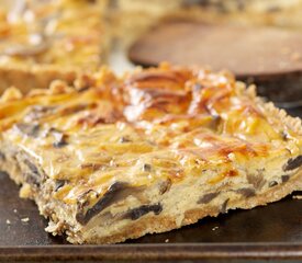 Amazing Sour Cream Mushroom Quiche