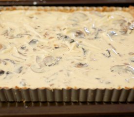 Amazing Sour Cream Mushroom Quiche