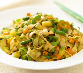 Stir-Fried Veggie with Noodles