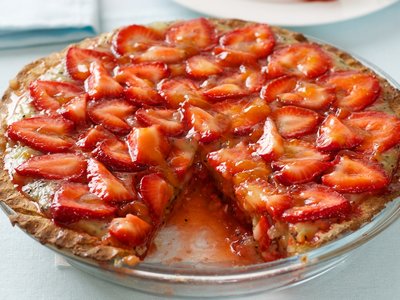 Strawberry-Kiwi Pie