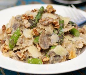 Cheesy Farfalle with Asparagus, Mushrooms and Toasted Walnuts