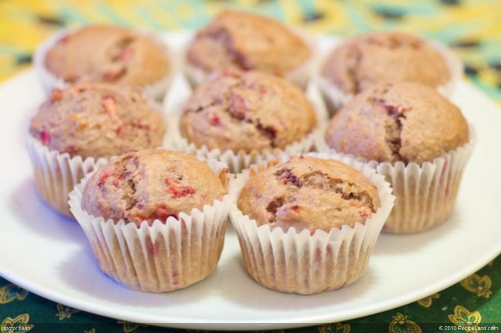 Strawberry-Rhubarb Muffins recipe