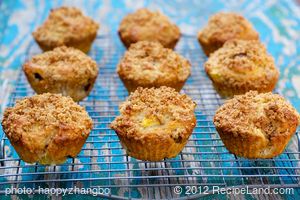 Sour Cream-Peach Muffins recipe