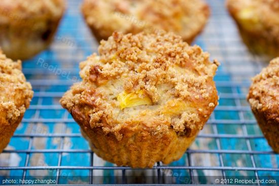 Sour Cream-Peach Muffins