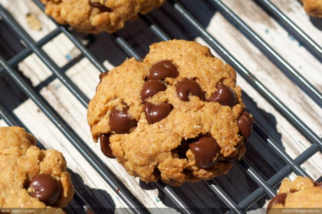 Amazing Peanut Butter Chocolate Chip Cookies