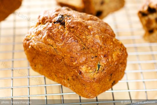 Linda's Whole Wheat Zucchini-Banana Bread