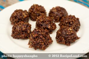 Chocolate No-Bake Oatmeal and Peanut Butter Cookies recipe
