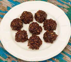 Chocolate No-Bake Oatmeal and Peanut Butter Cookies