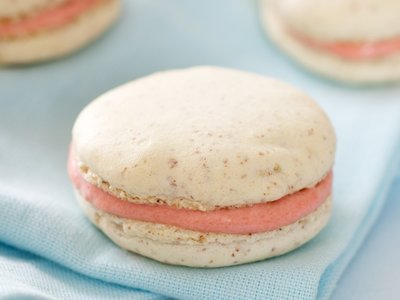 Strawberry and Rhubarb Macarons 