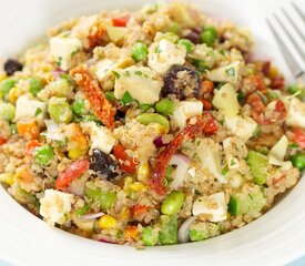 Quinoa and Edamame Salad with Sun-Dried Tomato and Olives