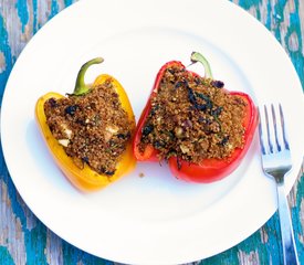 Quinoa, Spinach and Hazelnuts Stuffed Peppers