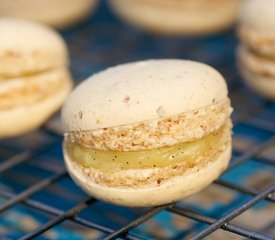 Vanilla Custard Macarons