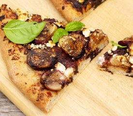 Fresh Fig, Olive Tapenade Pizza with Goat Cheese 