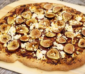 Fresh Fig, Olive Tapenade Pizza with Goat Cheese 